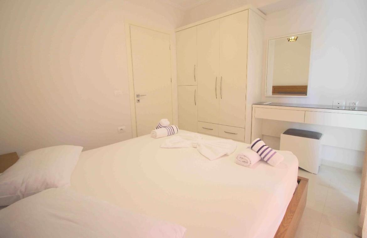 Ersid Apartaments In The Centre ซารานเดอ ภายนอก รูปภาพ