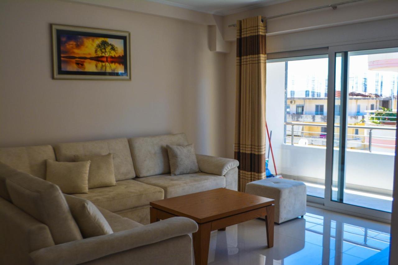 Ersid Apartaments In The Centre ซารานเดอ ภายนอก รูปภาพ
